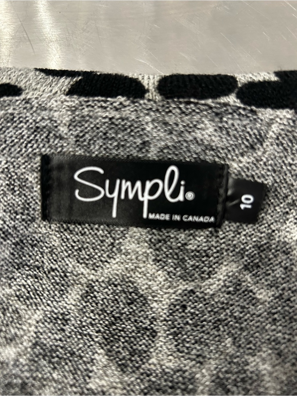 Sympli asymmetrical black and white polka dot top size 10 - MADE IN CANADA 🇨🇦 - Picture 2 of 2